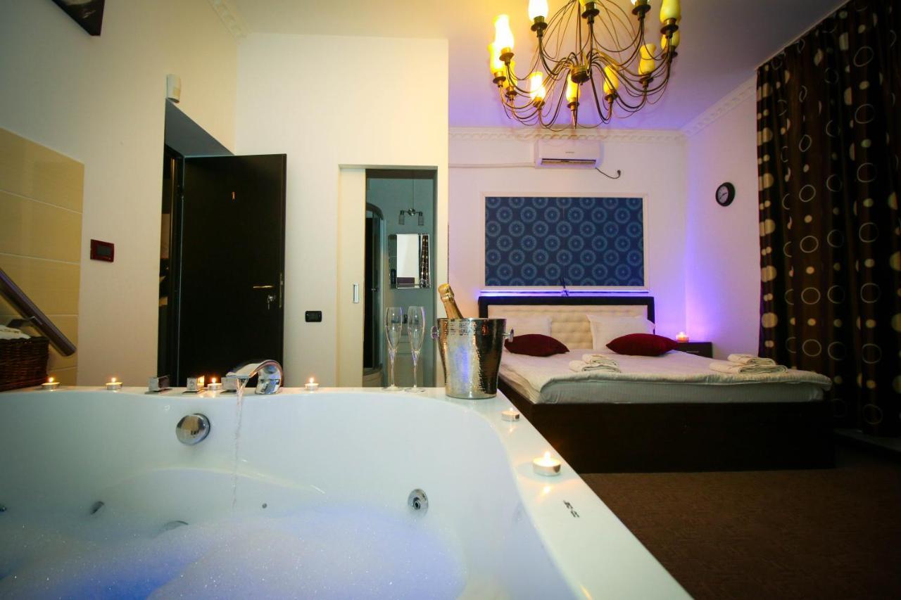 Karma Luxury Room Bukarest Eksteriør billede