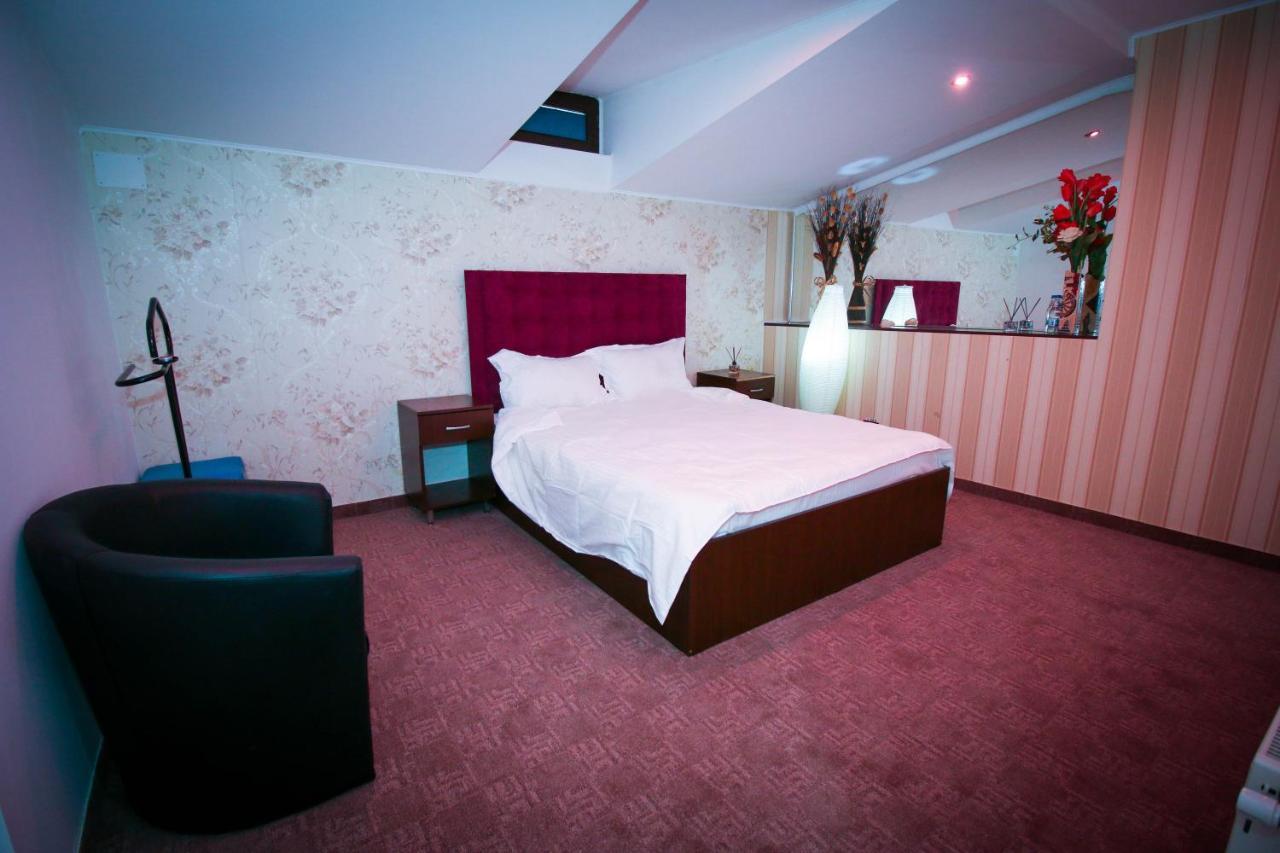 Karma Luxury Room Bukarest Eksteriør billede