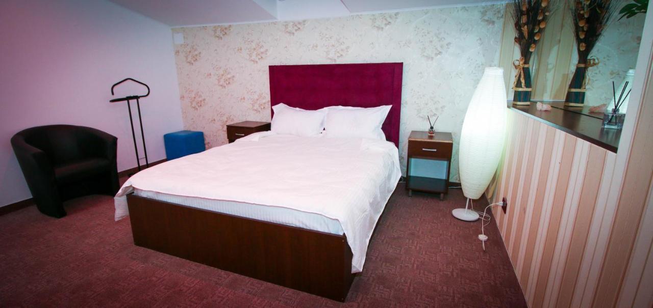 Karma Luxury Room Bukarest Eksteriør billede